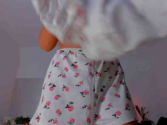 Make_me_wet webcam