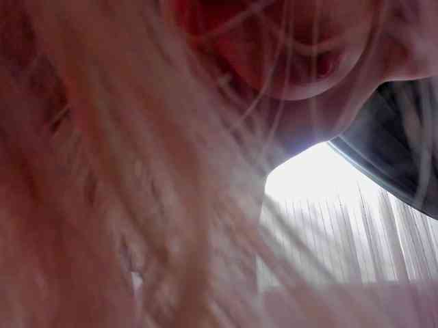 Make_me_wet webcam
