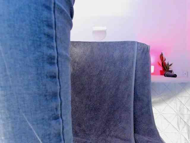 Make_me_wet webcam