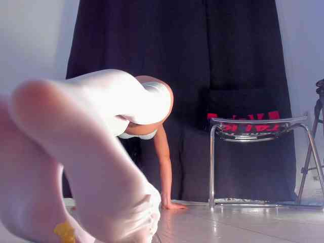 Make_me_wet webcam