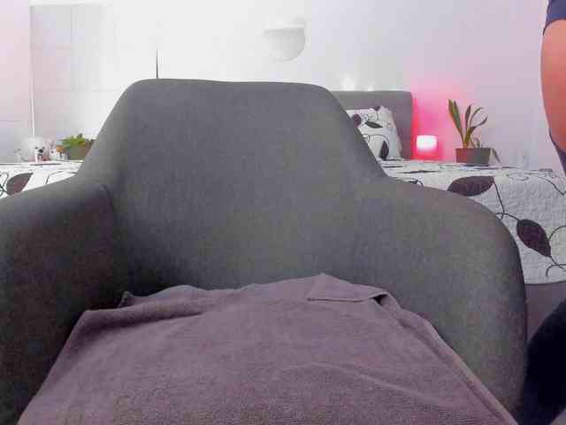 Make_me_wet webcam