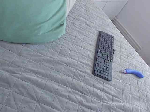 Make_me_wet webcam