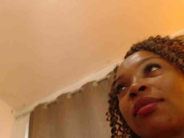 SWETTBROWN webcam