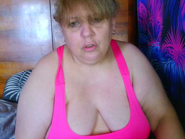 Juliet-A live cam on BongaCams