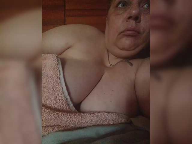 Julian-A live webcam show