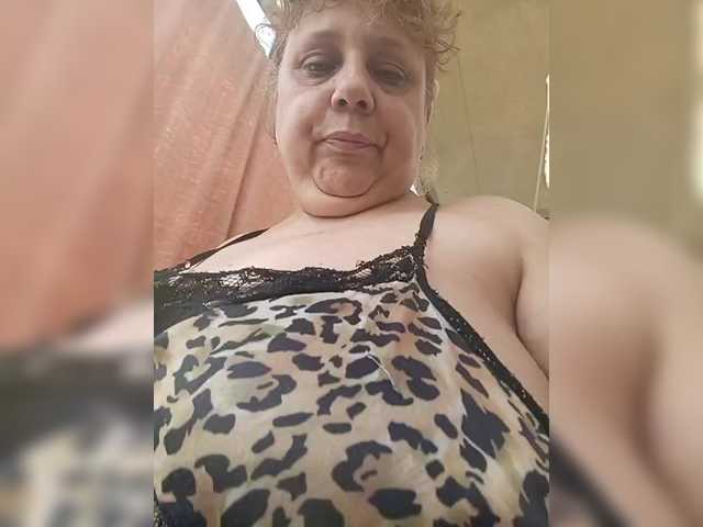 Juliet-A live cam on BongaCams