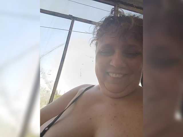 Juliet-A live cam on BongaCams