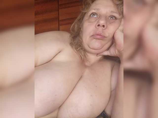 Juliet-A live cam on BongaCams