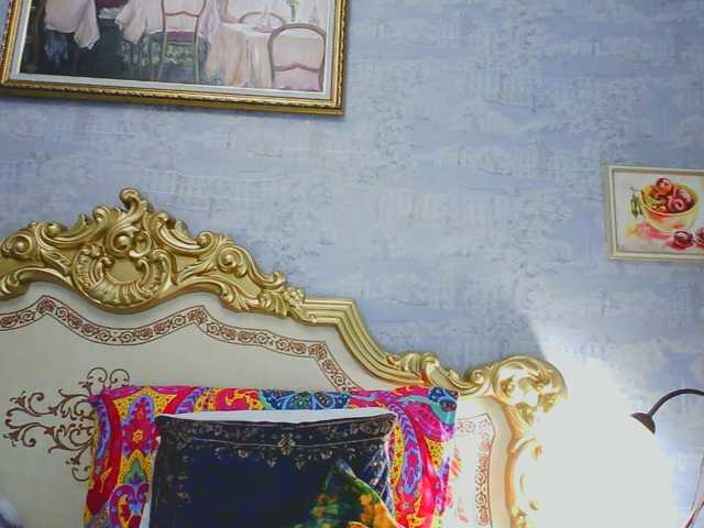 Rosalinda37 live cam on BongaCams