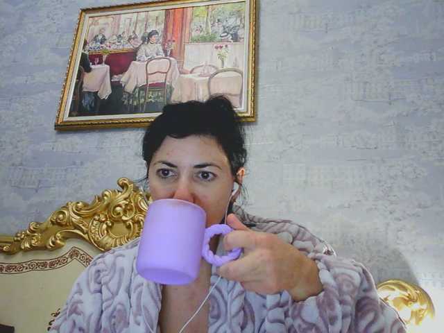 Rosalinda37 live cam on BongaCams