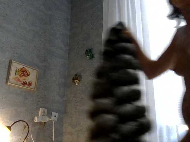 Rosalinda37 live cam on BongaCams