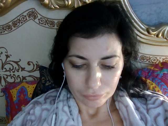 Rosalinda37 live cam preview