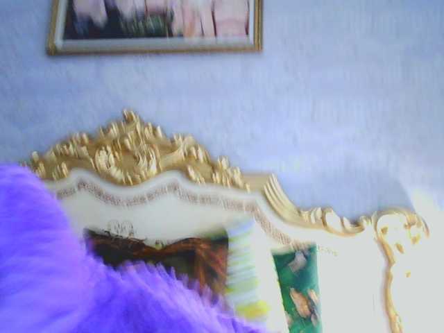 Rosalinda37 live cam on BongaCams