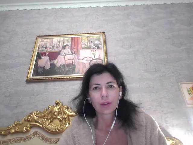 Rosalinda37 live cam on BongaCams