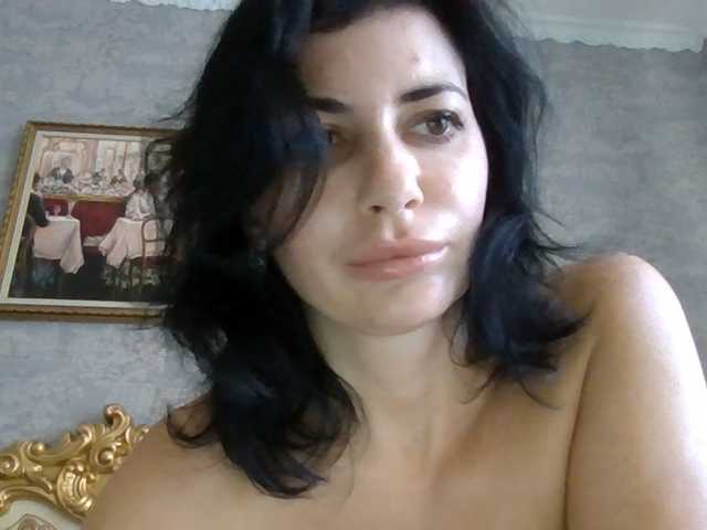 Rosalinda37 live cam preview