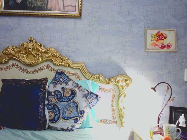 Rosalinda37 live cam on BongaCams
