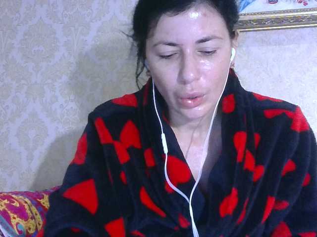 Rosalinda37 live cam preview