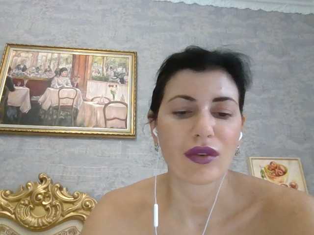 Rosalinda37 live cam preview