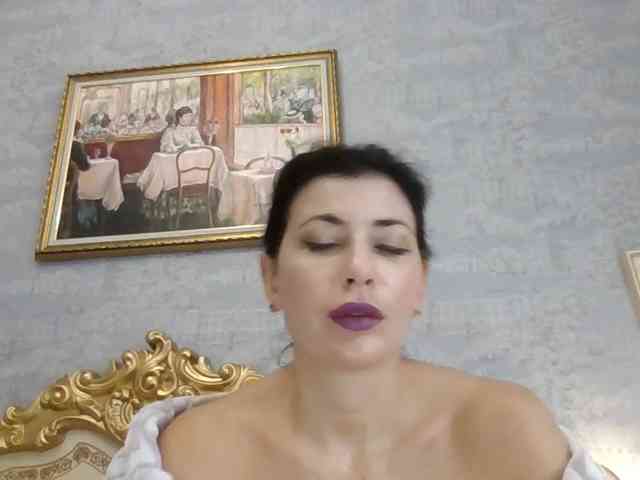 Rosalinda37 webcam