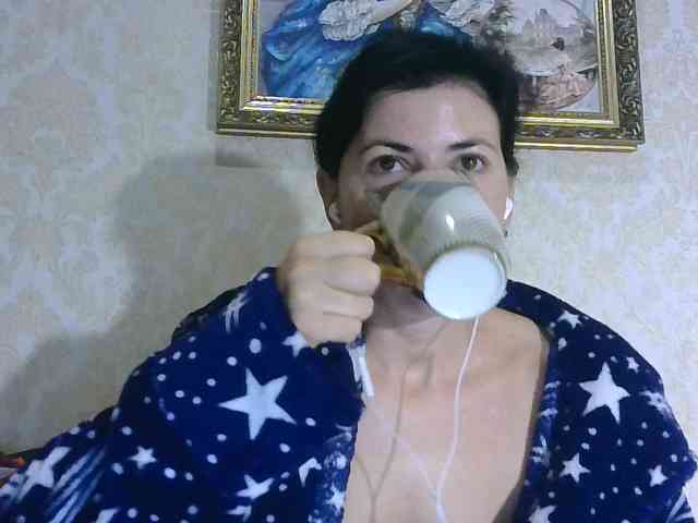 Rosalinda37 webcam