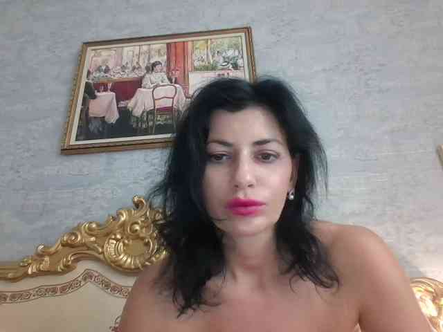 Rosalinda37 webcam