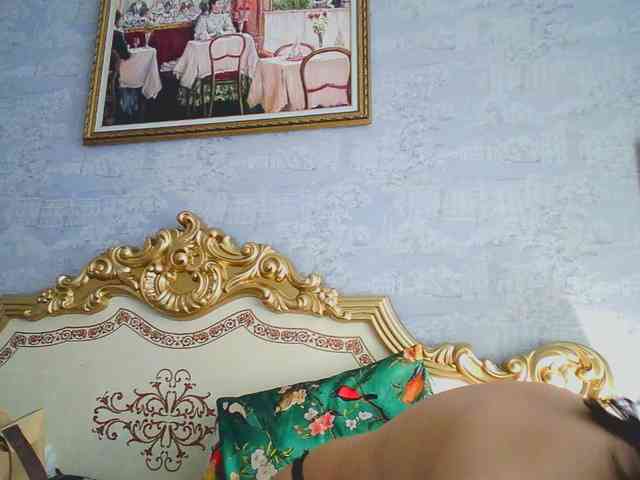 Rosalinda37 webcam