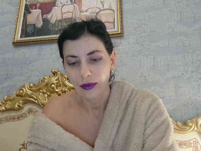 Rosalinda37 webcam