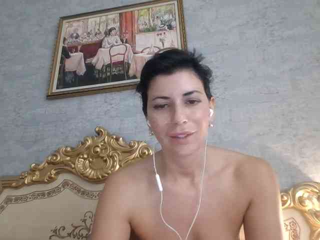 Rosalinda37 webcam