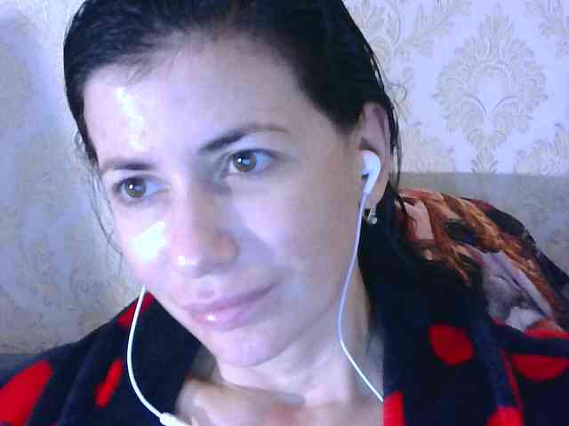 Rosalinda37 webcam