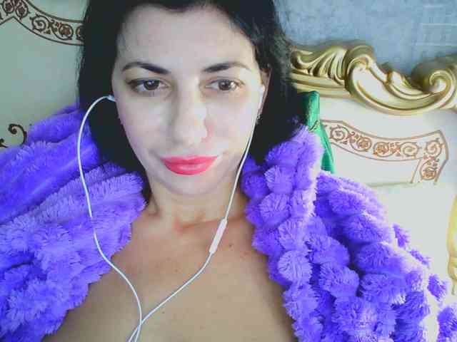 Rosalinda37 webcam