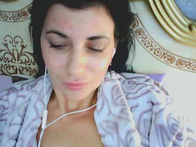 Rosalinda37 webcam