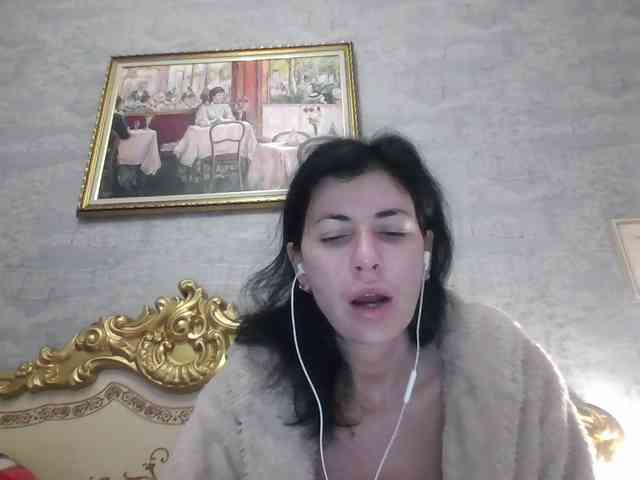 Rosalinda37 webcam