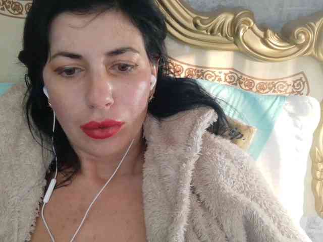 Rosalinda37 webcam