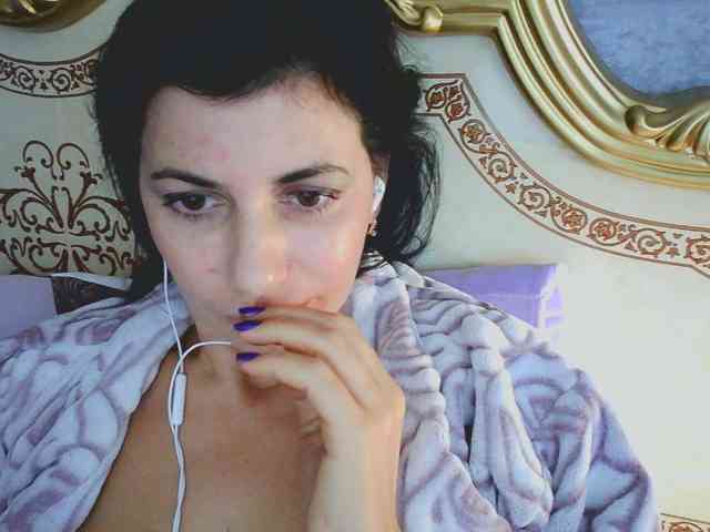 Rosalinda37 webcam