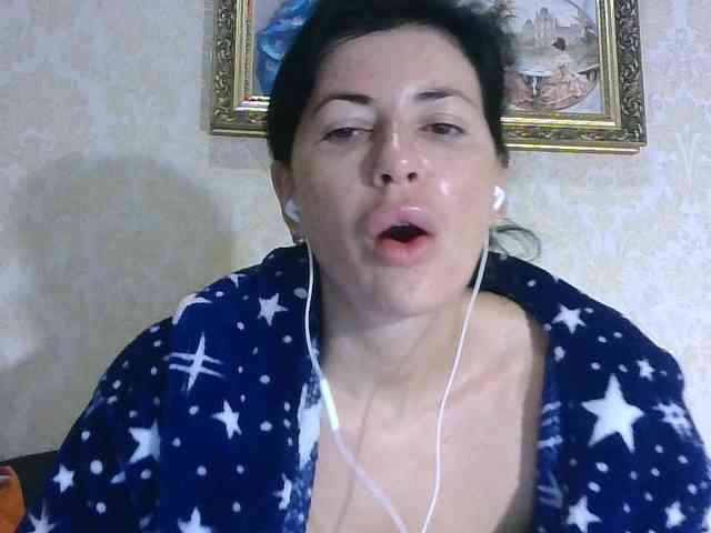 Rosalinda37 webcam