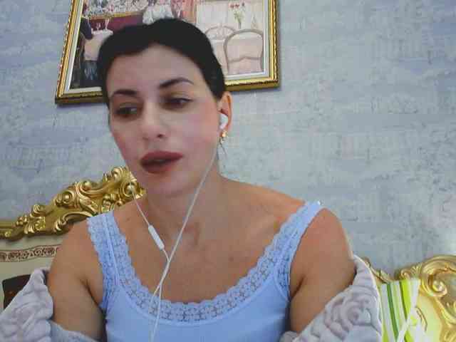 Rosalinda37 webcam