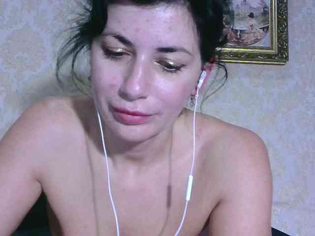 Rosalinda37 webcam