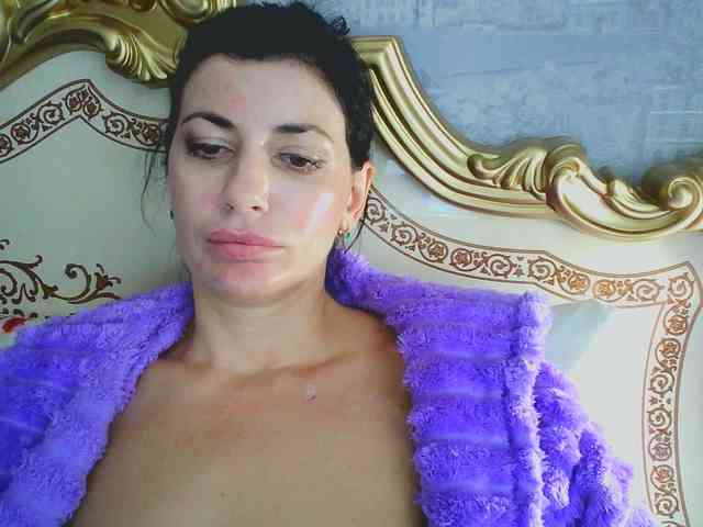Rosalinda37 webcam