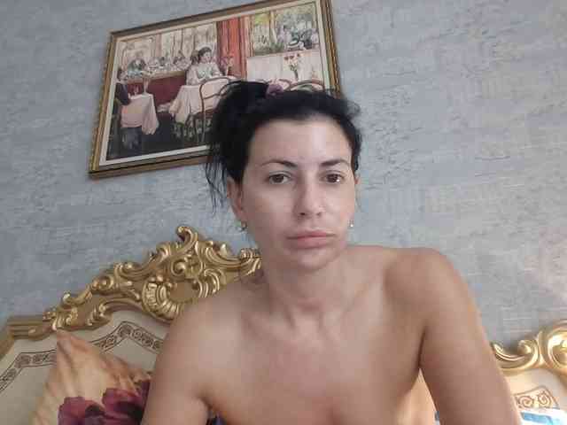 Rosalinda37 webcam
