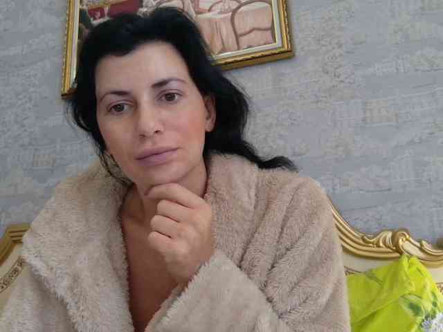 Rosalinda37 webcam