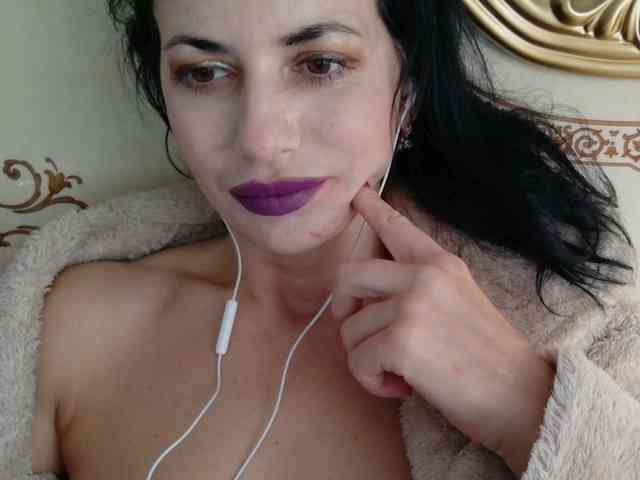 Rosalinda37 webcam