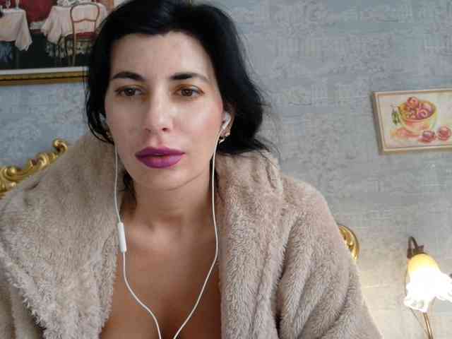 Rosalinda37 webcam
