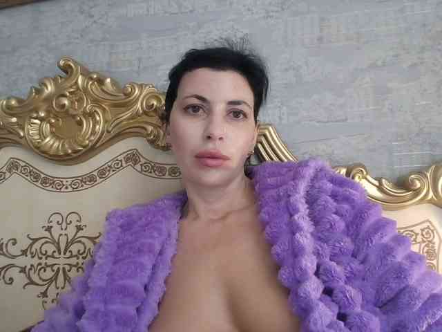 Rosalinda37 webcam
