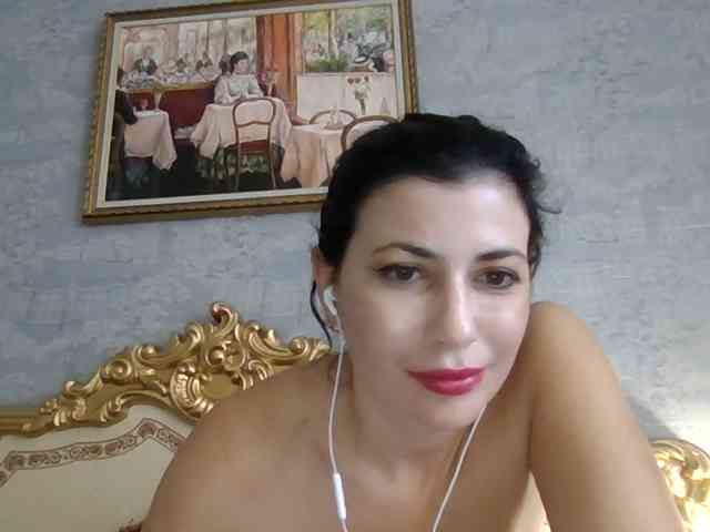 Rosalinda37 webcam