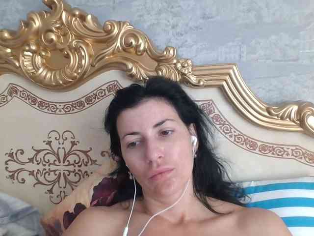 Rosalinda37 webcam