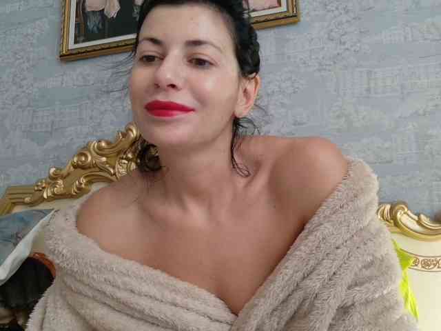 Rosalinda37 webcam