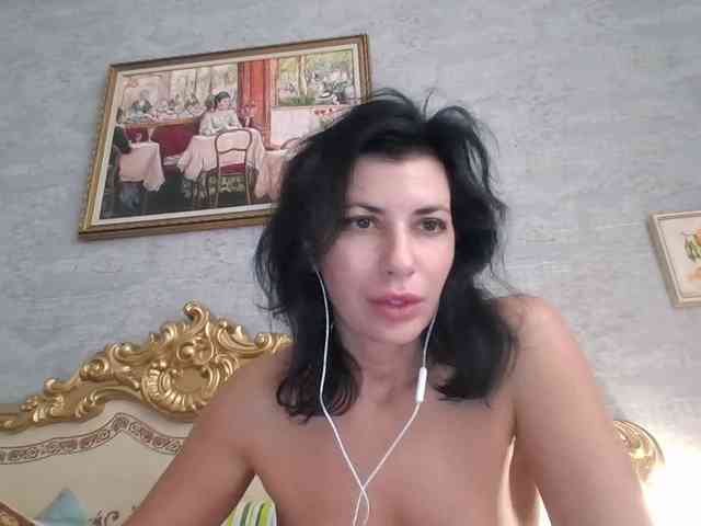 Rosalinda37 webcam