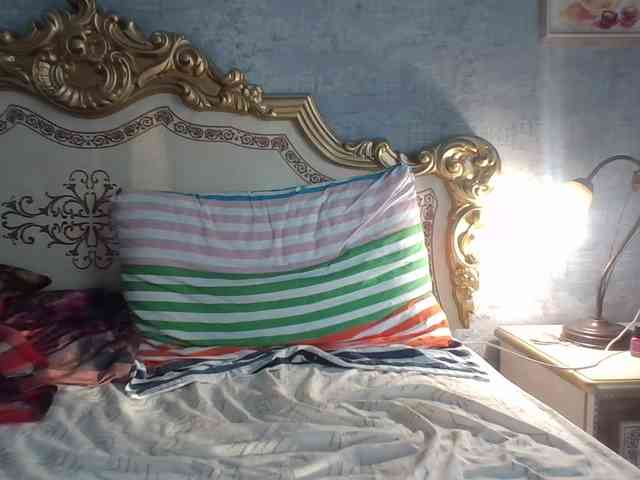 Rosalinda37 webcam