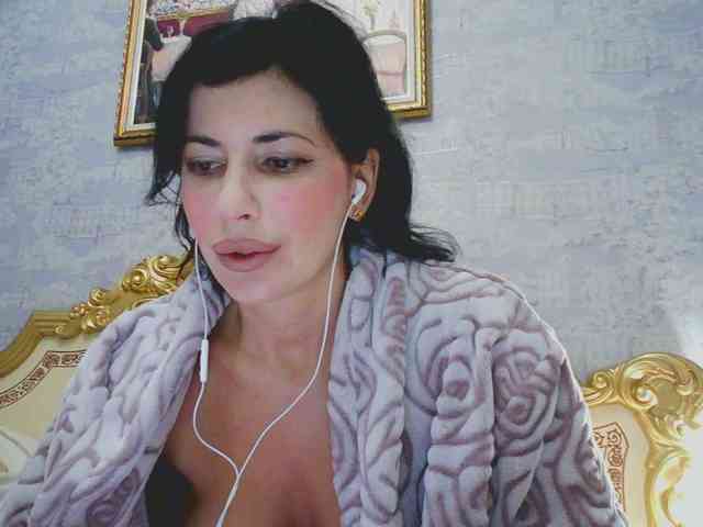 Rosalinda37 webcam