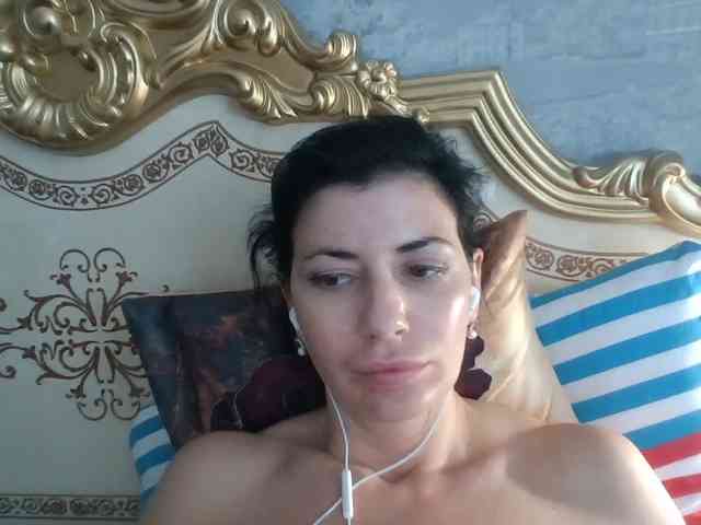 Rosalinda37 webcam